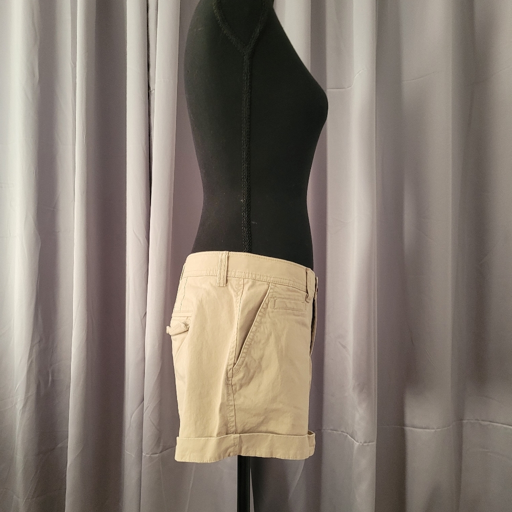Shorts - Picture 2 of 6
